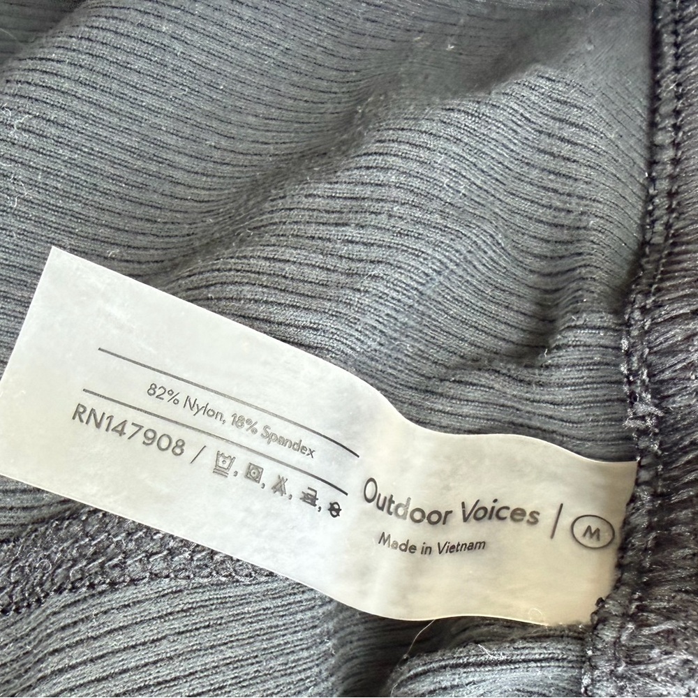 Outdoor Voices SuperForm™ Rib Kick Flare Pants - Picture 4 of 5